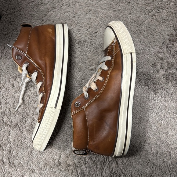 Leather converse - Picture 4 of 4